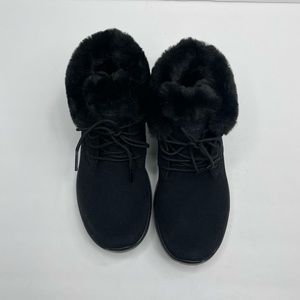 Sketchers on the go Black ankle boots. Size 6.